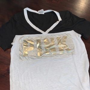 vs Pink tee / v-neck